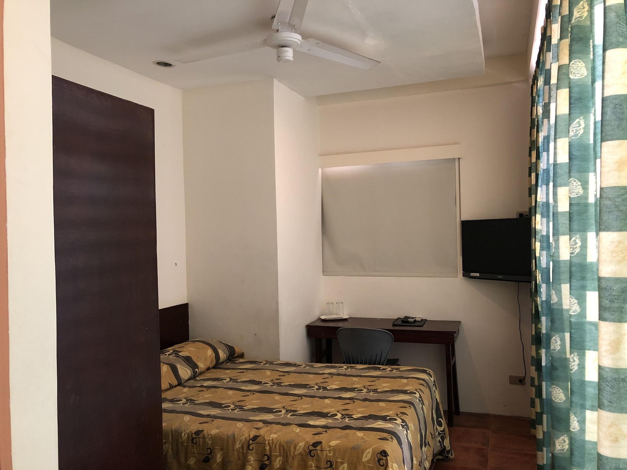 Hey Jude Resort Hotel Balabag  Екстериор снимка